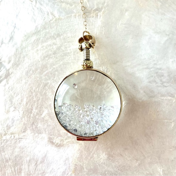 Limited Holiday Edition Shake Necklace - Picture 2 of 7